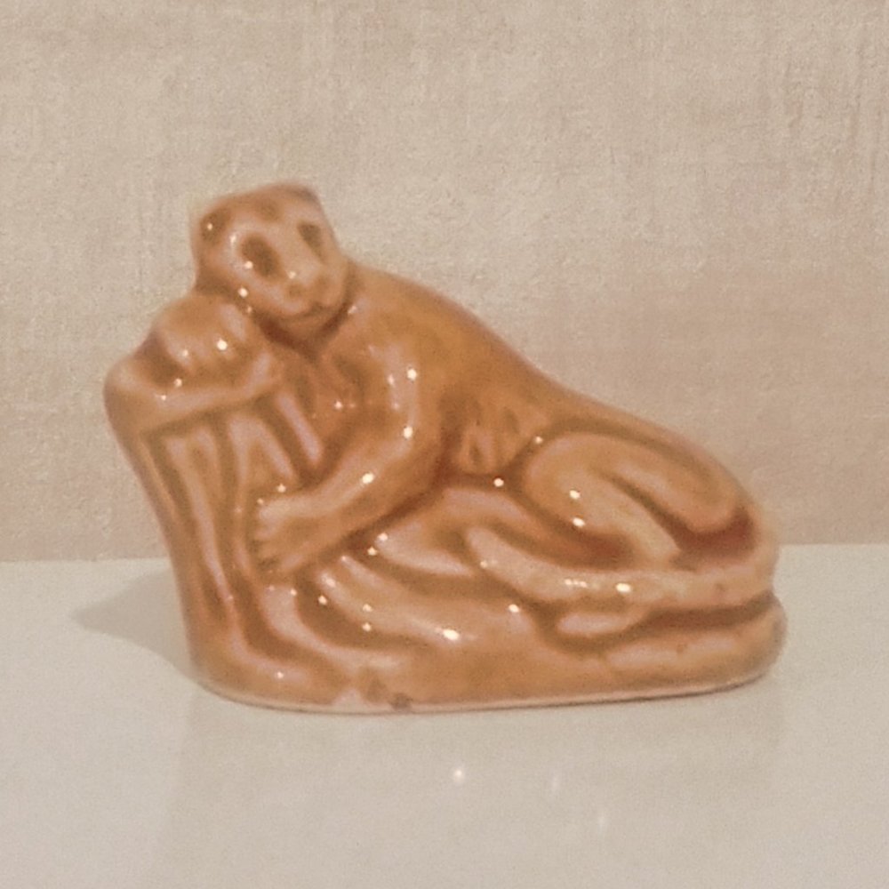 WADE WHIMSY ENG SLOTH  Collectible